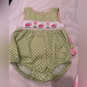 Anavini handsmocked bubble 12m ladybug NWOT